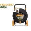 FISKARS 1023643 - Комплект количка + макара (размер M) + градински маркуч 1/2" + конектори и разпръсквач, Дължина: 20 m