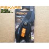 FISKARS 111250 - Лозарска ножица с пресрещащи се остриета "SingleStep" (P25), Рязане на клони: до Ф 20 mm